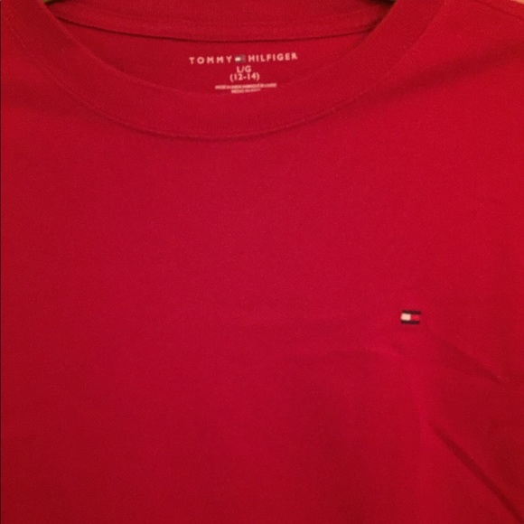 Tommy Hilfiger T-Shirt Red size L (12-14) - Picture 2 of 3